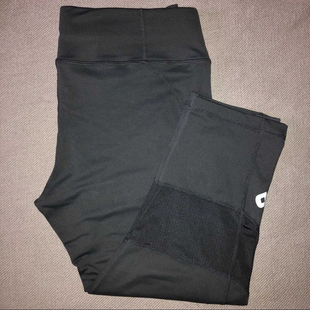 NWOT - Cropped leggings